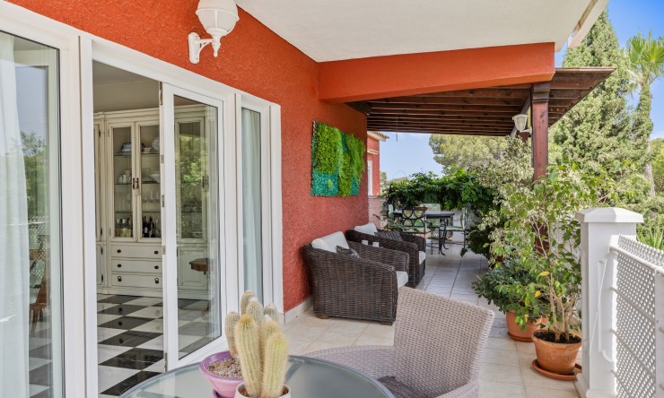 Resale - Villa -
Denia - El Puerto