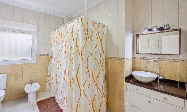 Resale - Villa -
Denia - El Puerto