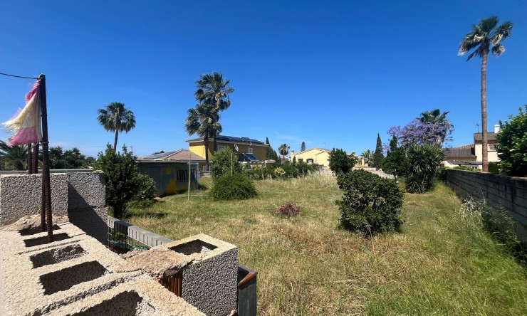 Herverkoop - Stedelijke bouwgrond -
Denia - La Pedrera - Vessanes