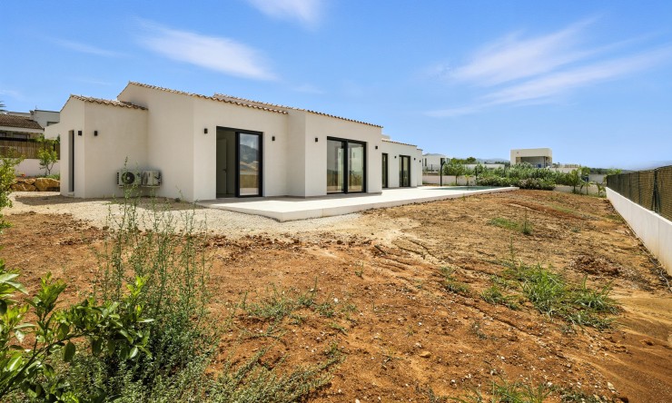 Neue Gebäude - Villa -
Jávea / Xàbia - Partides comunes - Adsubia