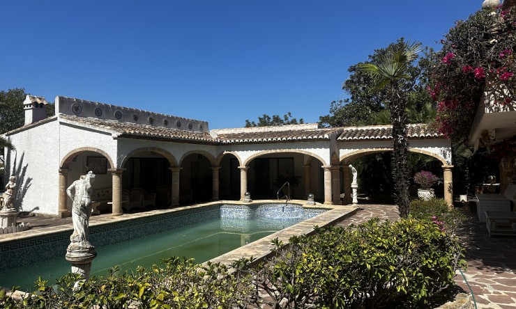 Herverkoop - Villa -
Jávea / Xàbia - Montgó - Ermita