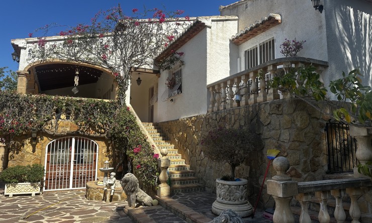 Herverkoop - Villa -
Jávea / Xàbia - Montgó - Ermita