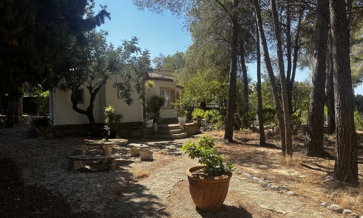Herverkoop - Villa -
Jávea / Xàbia - Montgó - Ermita