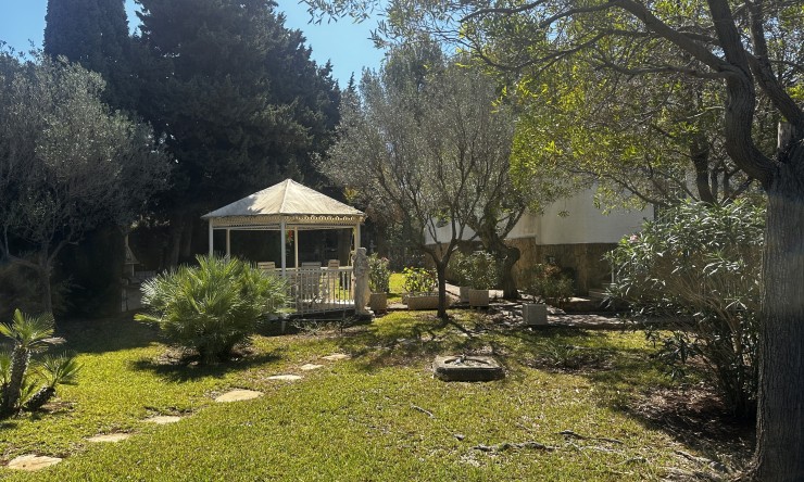 Herverkoop - Villa -
Jávea / Xàbia - Montgó - Ermita