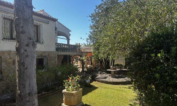 Herverkoop - Villa -
Jávea / Xàbia - Montgó - Ermita
