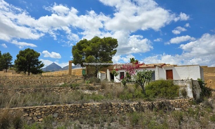 Resale - Rural Land -
La Nucía - La Nucia Pueblo