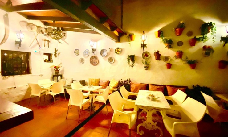 Revente - Commercial -
Jávea / Xàbia - Centro ciudad