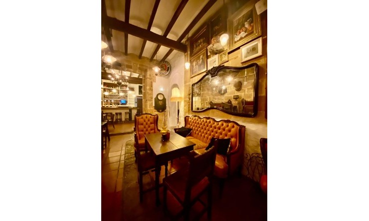 Revente - Commercial -
Jávea / Xàbia - Centro ciudad