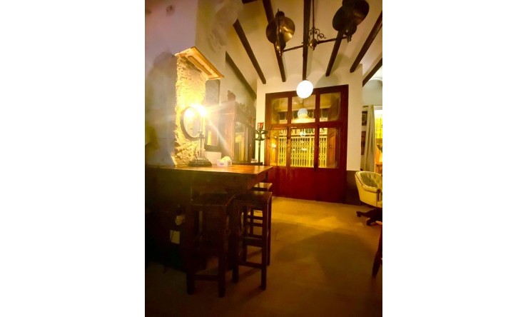 Revente - Commercial -
Jávea / Xàbia - Centro ciudad