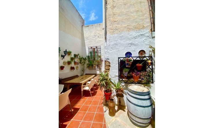 Revente - Commercial -
Jávea / Xàbia - Centro ciudad