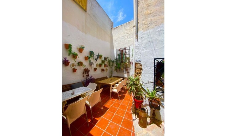 Revente - Commercial -
Jávea / Xàbia - Centro ciudad
