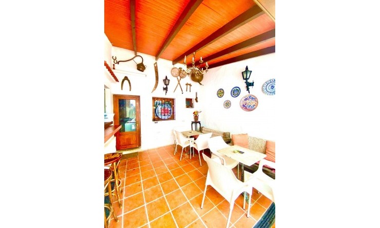 Revente - Commercial -
Jávea / Xàbia - Centro ciudad