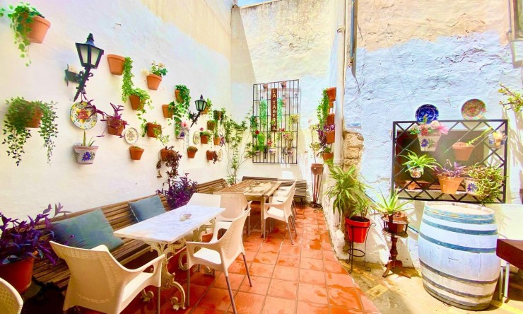 Revente - Commercial -
Jávea / Xàbia - Centro ciudad