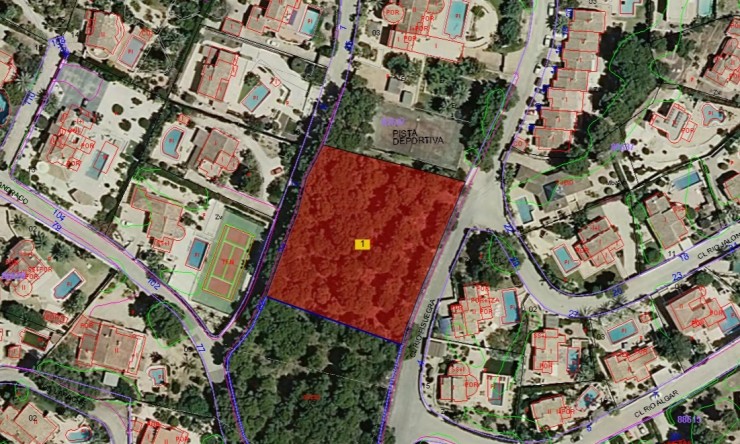 Revente - Terrain urbain -
Moraira - Pinar del Advocat - Cometa
