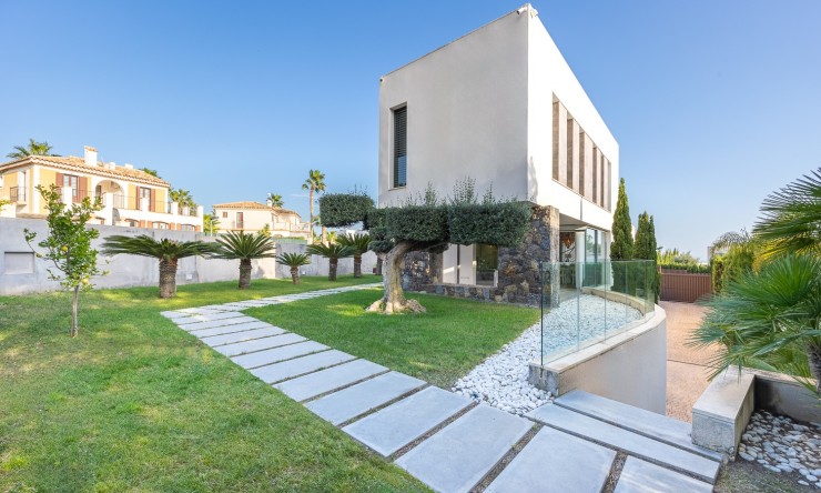 Reventa - Villa -
Finestrat - Golf Bahia