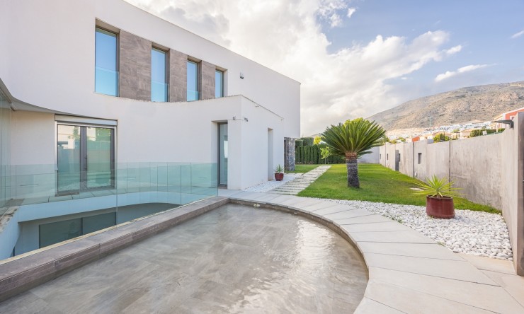 Reventa - Villa -
Finestrat - Golf Bahia