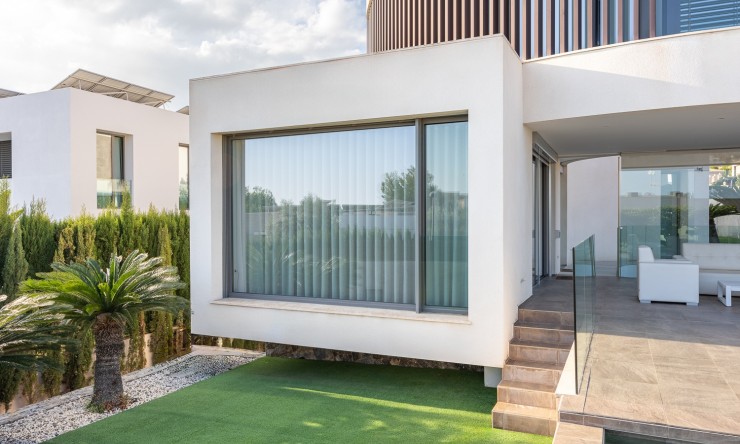 Reventa - Villa -
Finestrat - Golf Bahia