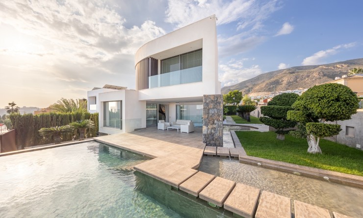 Reventa - Villa -
Finestrat - Golf Bahia