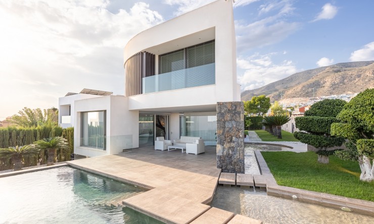 Reventa - Villa -
Finestrat - Golf Bahia