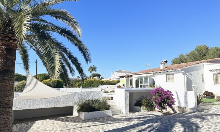 Revente - Villa -
Moraira - Benimeit - Tabaira