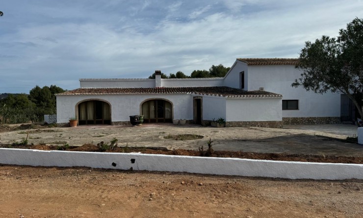 Revente - Restaurant -
Jávea / Xàbia - Partides comunes - Adsubia