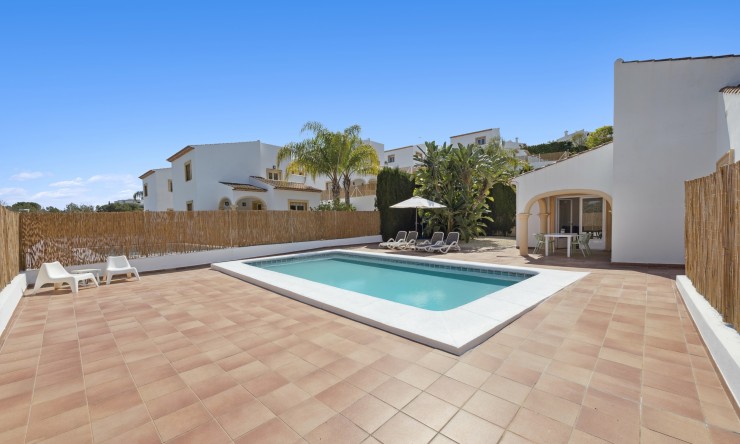 Resale - Bungalow -
Jávea / Xàbia - La Granadella  - Costa Nova