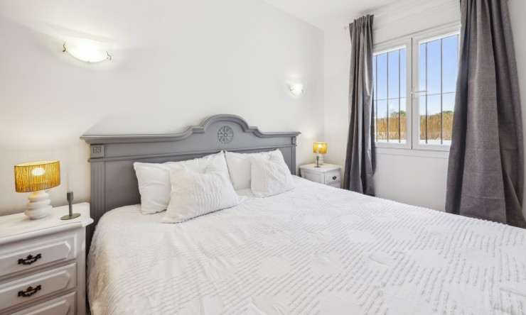 Resale - Bungalow -
Jávea / Xàbia - La Granadella  - Costa Nova
