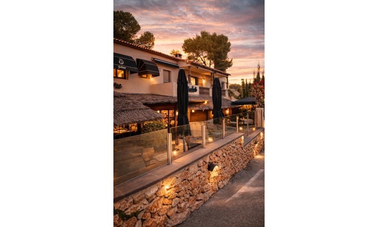 Resale - Bar / Restaurant -
Moraira - Pinar del Advocat - Cometa