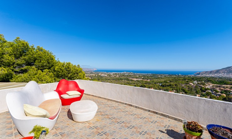 Resale - Villa -
L'Alfàs del Pi - Escandinavia - Cautivador