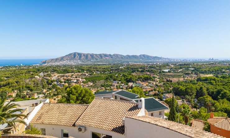 Resale - Villa -
L'Alfàs del Pi - Escandinavia - Cautivador