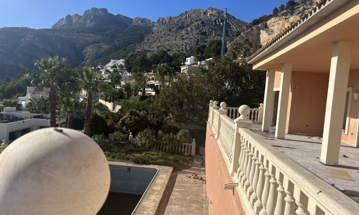 Nueva construcción  - Villa -
Altea