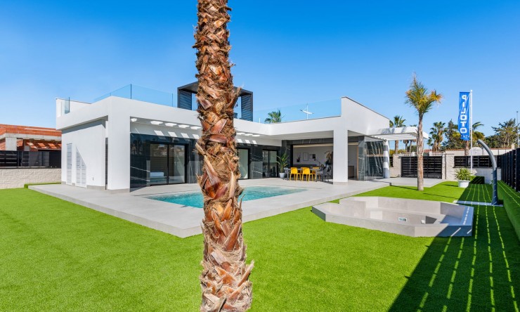 Neue Gebäude - Villa -
La Finca Golf