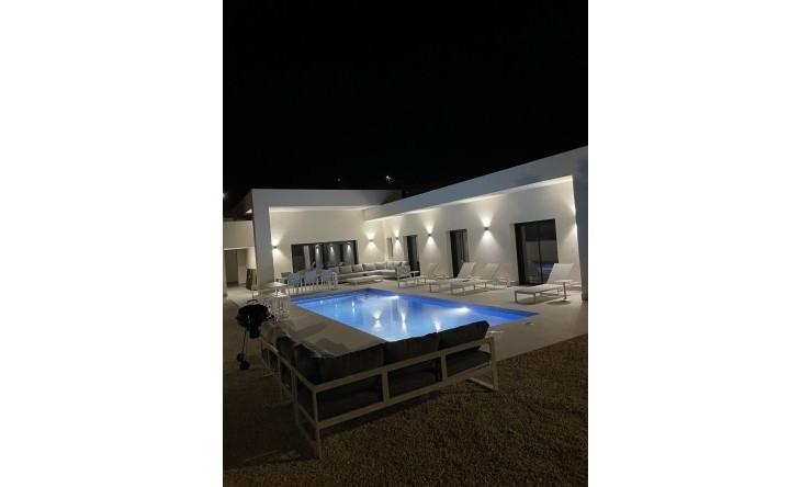 Neue Gebäude - Villa -
La Romana