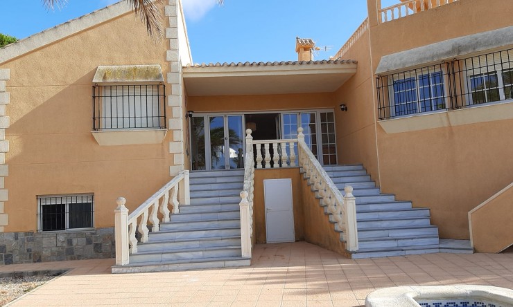 Nueva construcción  - Villa -
La Manga del Mar Menor