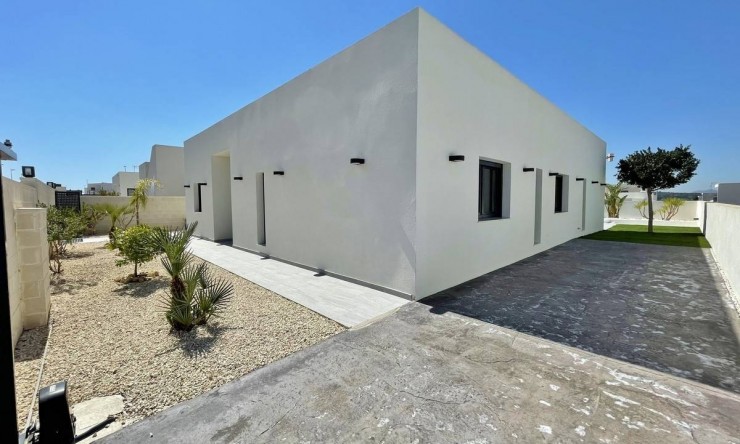 Nueva construcción  - Villa -
Rafal