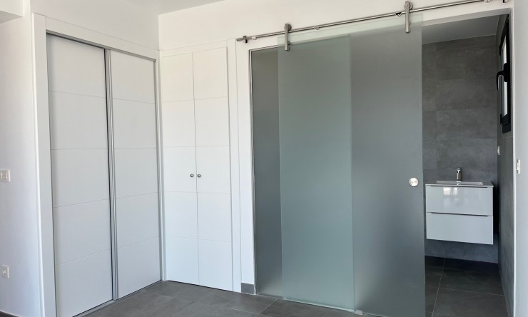 Neue Gebäude - Teilweise freistehend -
Gran Alacant
