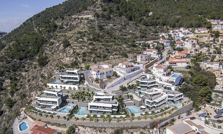 Resale - Villa -
Calpe - Cucarres