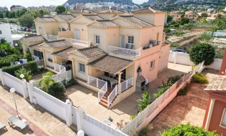 Rynek Wtórny - willa w zabudowie bliźniaczej -
Calpe - Casanova
