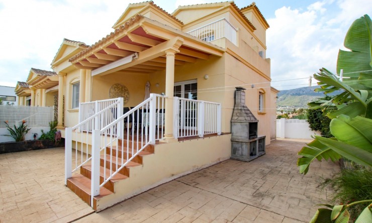 Rynek Wtórny - willa w zabudowie bliźniaczej -
Calpe - Casanova