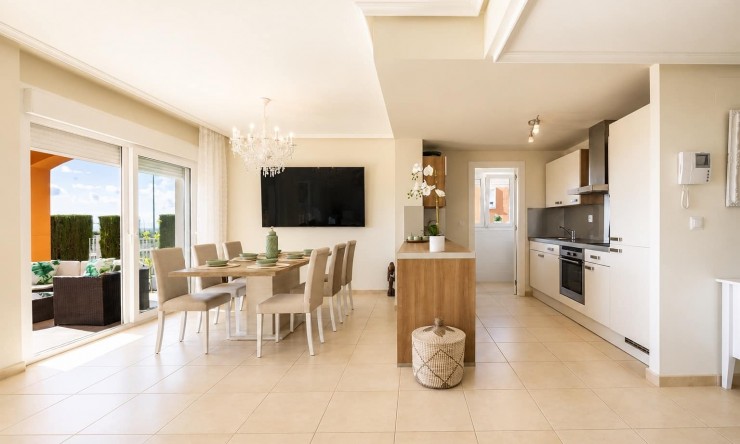 Resale - Apartment -
Altaona Golf and Country Club