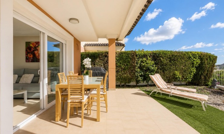 Resale - Apartment -
Altaona Golf and Country Club