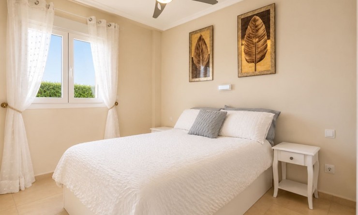 Resale - Apartment -
Altaona Golf and Country Club