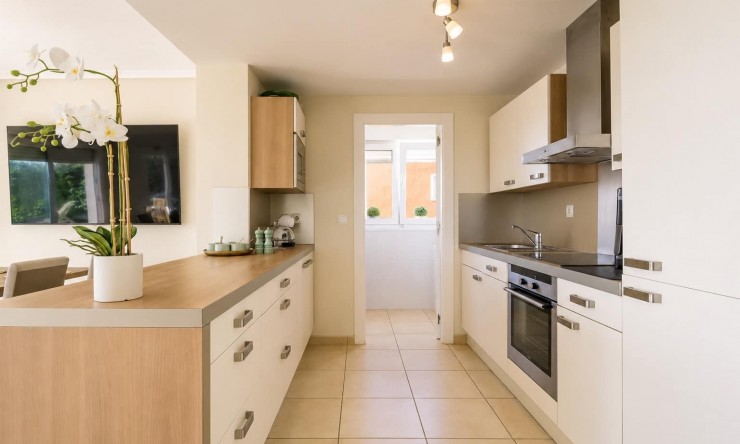 Resale - Apartment -
Altaona Golf and Country Club