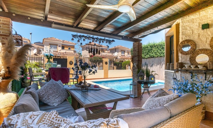 Wiederverkauf - Villa -
GUARDAMAR DEL SEGURA - El Raso