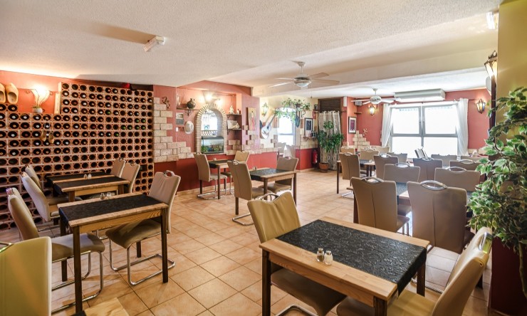 Resale - Commercial -
TORREVIEJA - La Veleta