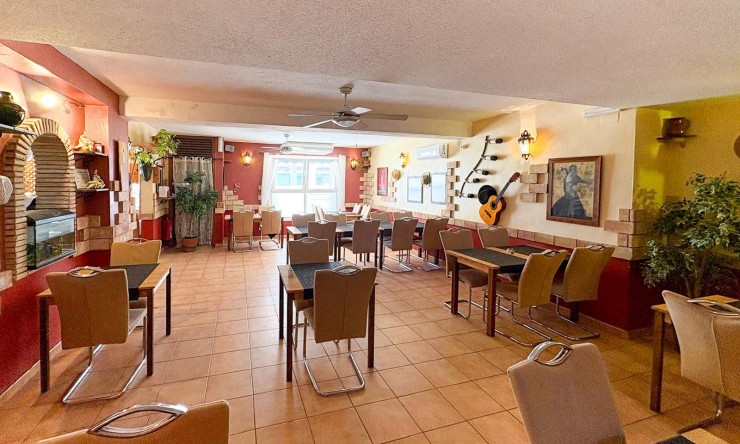 Resale - Commercial -
TORREVIEJA - La Veleta