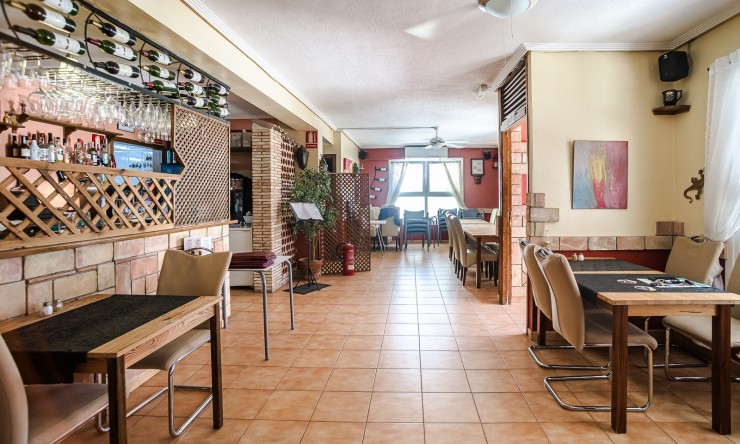 Resale - Commercial -
TORREVIEJA - La Veleta