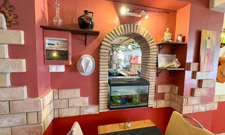 Resale - Commercial -
TORREVIEJA - La Veleta