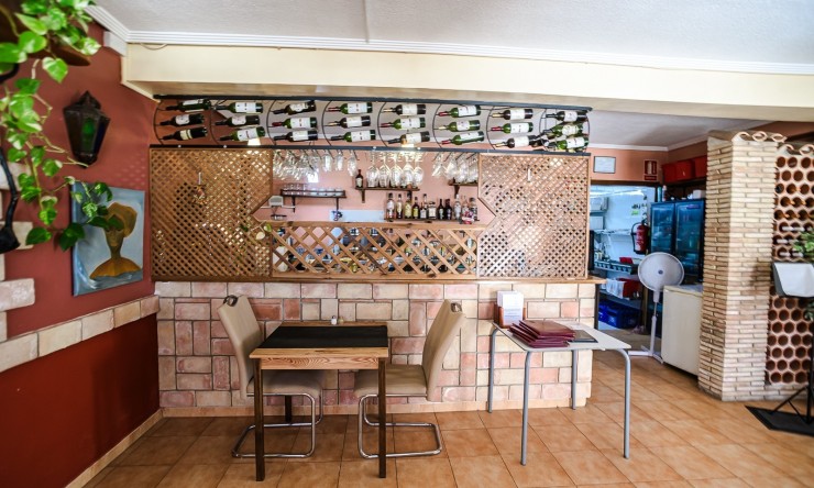 Resale - Commercial -
TORREVIEJA - La Veleta