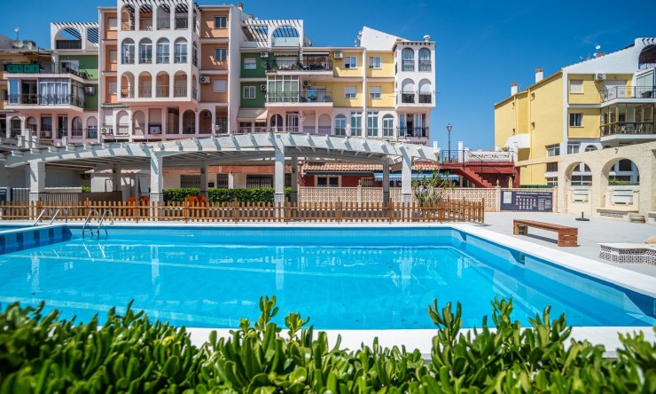 Resale - Commercial -
TORREVIEJA - La Veleta
